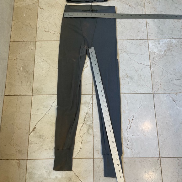 Skims Cotton Ribbed Top and Leggings, Gray, Fading of the leggings, Sz S - Picture 15 of 16